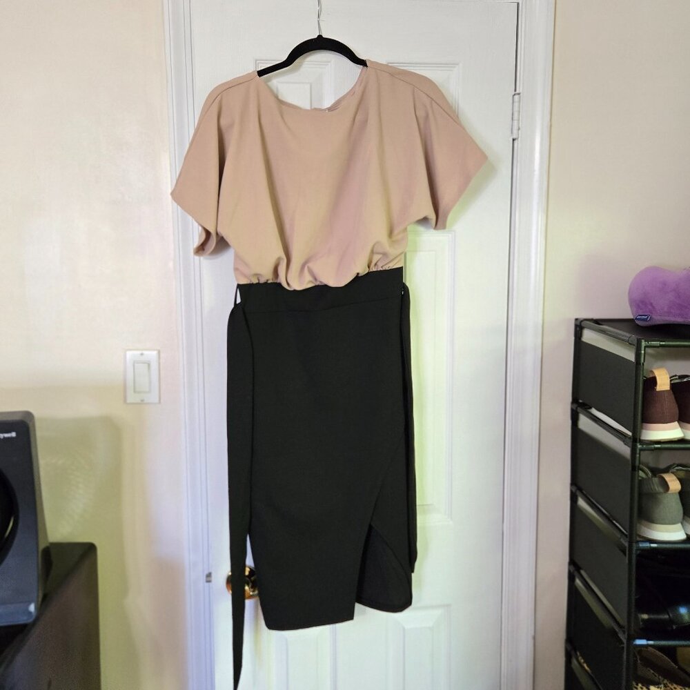 Gorgeous Two Tone Dress - Size S